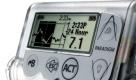 Eine Insulinpumpe kann vor Unterzuckerungen schützen Foto: obs/ Medtronic GmbH
