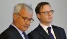 Der Hypo Real Estate-Vorstandsvorsitzende Axel Wieandt (r) und der Aufsichtsratsvorsitzende Michael Endres stehen am 02.06.2009 vor Beginn der außerordentlichen Hauptversammlung der Hypo Real Estate (HRE) in München (Oberbayern) zusammen unter dem Logo der Bank. Der angeschlagene Immobilienfinanzierer Hypo Real Estate (HRE) gibt am Mittwoch (11.11.2009) seine Zahlen zum dritten Quartal 2009 bekannt.
 Foto: dpa