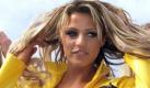 Das britische Fotomodell Katie Price (Archivbild vom 03.04.2001), in Deutschland als «Spindluder» und in Großbritannien nur unter dem Künstlernamen Jordan bekannt, will im Internet gebären. Einem Bericht des Boulevardblattes «News of the World» zufolge bereitet sie die Direktübertragung der für 16. Mai vorgesehenen Geburt ihres Sohnes Harvey im Internet vor. dpa (Zu dpa 0198 vom 03.02.2002) Foto: dpa