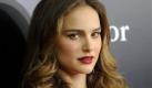 Oscar-Preisträgerin Natalie Portman wirbt wie viele andere Hollywood-Stars für Parfüm. Die 30-jährige ist das Testimonial für den Duft Chérie von Miss Dior und zeigt dabei viel Haut. Foto: dapd