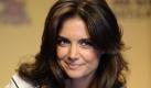 Schauspielerin Katie Holmes ist von den Waschbären, die sich in ihrem Garten tummeln, alles andere als begeistert, weiß sich aber zu helfen. Das US-Magazin People zitiert die 32-Jährige: Ich fürchte mich wirklich vor Waschbären. Ich habe neulich draußen gesessen, da kam dieser Waschbär auf mich zu ... Ich starrte ihn an, er starrte zurück ... Ich wusste nicht, was ich tun sollte. Also bin ich aufgestanden und habe ihn angebellt, und dann ist er weggelaufen. Foto: dpa