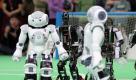 Roboter laufen am Sonntag (18.04.2010) bei den Robo-Cup German Open 2010 in Magdeburg einem Ball nach. Insgesamt 280 Teams sowie mehr als 1.100 aktive Teilnehmer nehmen an den neunten und bisher größten RoboCup German Open teil. Auf einer Fläche von 6.000 Quadratmetern werden spannende Wettkämpfe der künstlichen Intelligenzen ausgetragen. Die besten Teams qualifizieren sich für die Robo-Cup-Weltmeisterschaft vom 19. bis 25. Juni 2010 in Singapur.
 Foto: dpa