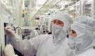 Arbeit im sogenannten Reinraum bei Infineon. Foto: dpa