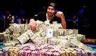So sieht ein echtes Pokerface aus: Jonathan Duhamel ist der diesjährige Gewinner der World Series im Poker in Las Vegas und darf sich nun über knapp neun Millionen Dollar (circa 6,5 Millionen Euro) Preisgeld freuen. Foto: dapd