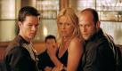 The Italian Job von 1969 rangiert bis heute unter den Top 30 der besten britischen Filme aller Zeiten. Die Komödie wurde mit Starbesetzung (Mark Wahlberg, Charlize Theron, Jason Statham) neu verfilmt. Die Ursprungsstory wurde für das Remake von 2003 abgewandelt: Einer Gruppe von Meisterdieben macht nicht länger die Mafia, sondern einer aus den eigenen Reihen das Leben schwer. Foto: ddp images/Concorde Film