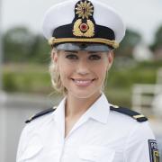Scharfes Bild mit neuer Bootsfrau (Foto)