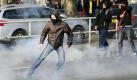 Der Protest gegen die Rentenreform in Frankreich geht weiter. Wie hier in Lyon gingen aufgebrachte Jugendliche auf die Straße. Foto: dpa