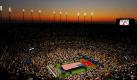 Eine amerikanische Flagge ist bei der Eröffnung der US Open im Arthur Ashe Stadion in New York zu sehen. Das Grand Slam Tennisturnier findet noch bis zum 12. September statt. Foto: ap