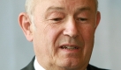 Als Innenminister galt Günther Beckstein wegen seiner rigiden Sicherheits- und Ausländerpolitik als Hardliner. Nachdem Rückzug Stoibers wurde Beckstein im Oktober 2007 als erster Protestant zum Ministerpräsidenten gewählt. Obwohl wegen seiner moderierendenArt beliebt, stand seine Regentschaft doch zu sehr im Schatten von Stoiber. Nach dem CSU-Wahldebakel 2008 erklärte Beckstein, nicht mehr für dieses Amt zu kandidieren. Foto: dpa