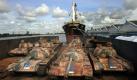 Retired 25 tanks from Thai military are loaded on a ship at Bangkok port, Thailand, on Friday, July 30, 2010. The tanks will be dumped into the Gulf of Thailand to serve as artificial reefs and as habitat for marine animals. (AP Photo/Sakchai Lalit)


 Foto: ap