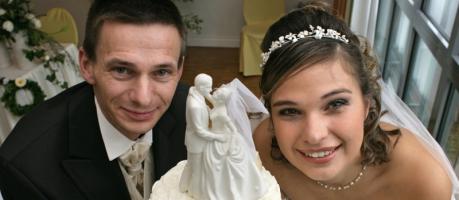 Druckfrisch ins Eheglück (Foto)