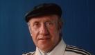 Der Weltmeistertrainer von 1974 machte den Anfang. Im Juni 1950 setzte er sich mit der ganzen Mannschaft der SG Dresden Friedrichstadt. Das Team war personell fast identisch mit der Elf, die 1943 und 1944 die Deutsche Fußballmeisterschaft gewonnen hatte. Während Schön Karriere als Trainer machte, kehrten einige seiner Kameraden wie Hans Kreische aus Heimweh in die DDR zurück. Foto: dpa