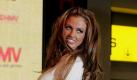 Glamour model Jordan (Katie Price) attends a photocall at HMV music store in London, Friday 02 December 2005, to sign copies of her new 2006 calendar. EPA/LINDSEY PARNABY +++(c) dpa - Bildfunk+++ Foto: dpa