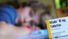 Platz 15: Methylphenidat, in Ritalin enthalten, wird vor allem bei Kindern mit dem Zappelphillipsyndrom ADHS eingesetzt. Doch immer wieder wird es auch illegal genutzt, zu Pulver zerstoßen und geschnupft. Es wirkt euphorisierend, führt aber auch zu Erbrechen und Krämpfen. Suchtgefahr nicht ausgeschlossen. Foto: dpa