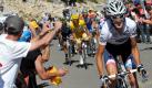 Das weiße Trikot hat der Luxemburger Andy Schleck schon zwei Mal gewonnen. Der Vorjahres-Zweite will aber mehr. Der 25-Jährige vom Team Saxo Bank hat sich in den vergangenen Jahren kontinuierlich gesteigert - vor allem am Berg. Schwäche: der Ritt gegen die Uhr. Foto: dpa