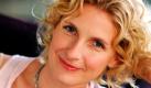 Die US-amerikanische Autorin Elizabeth Gilbert, Verfasserin von Eat Pray Love, dessen Verfilmung mit Julia Roberts in der Hauptrolle am Donnerstag in die Kinos kommt, gehört zu den 270 Autoren bei der zehnten Ausgabe des Internationalen Literaturfestivals Berlin. Das Ereignis dauert noch bis zum 25. September. Foto: dpa