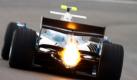 Der deutsche Formel 1-Pilot Michael Schumacher während einer Testfahrt in einem Rennwagen der Nachwuchsklasse GP2 auf der Rennstrecke von Jerez De La Frontera in Spanien. Der Neuzugang des Mercedes-Werksteams, Michael Schumacher, will mit den dreitägigen Probefahrten seine Rennhärte für die Rückkehr in die Formel 1 prüfen.  Foto: dpa