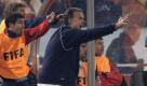 Marcelo Bielsa immerhin macht ein eindeutiges Statement für seine Mannschaft. Geholfen hat es Chile nicht. Drei Tore im Achtelfinale gegen Brasilien eingefangen, das bedeutet: Zurück an Südamerikas Spitze. Foto: ap