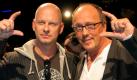 In die erste Liga hat es Hans Werner Olm nie so recht geschafft. Dabei ist er der möglicherweise am besten vernetzte deutsche Humorist. Olm (rechts, hier mit Rüdiger Hoffmann) gründete zusammen mit Jürgen von der Lippe die Gebrüder Blattschuss, er drehte Filme mit Mike Krüger und Otto Waalkes, war auf Tour mit Karl Dall und Ingolf Lück und ist im Fernsehen als Gast von RTLSamstag Nacht bis hin zu Genial daneben zu sehen. Die Fans lieben den Meisterzyniker als Luise Koschinsky oder Paul Schraada - und Olm träumt weiter davon, wie man leben könnte, wenn man leben würde.
Spaßfaktor:8 Foto: dapd