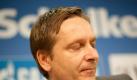 Schalkes Sportdirektor Horst Heldt hat als Nachfolger für Ralf Rangnick Wunschkandidaten. Foto: dpa