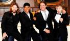 Die Sänger Rea Garvey (von links nach rechts), Xavier Naidoo, Sascha und der Comedian Michael Mittermeier stellen in Berlin ihre Live-Tour Alive And Swingin vor. Mit dem Tribute an das legendäre The Rat Pack und die Swing-Ära touren sie vom 22. Januar bis 10. Februar 2011 durch Zürich, Wien, Hamburg, Berlin, Frankfurt, Baden-Baden und Köln. Foto: dpa