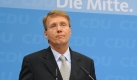 Wir können aus den Daten, die bis jetzt veröffentlicht wurden, sehen, dass die Zufriedenheit der Menschen in den beiden Bundesländern nicht so ausgeprägt war wie vor fünf Jahren.

CDU-Generalsekretär Ronald Pofalla - ein Meister in der rhetorischen Verschleierung von Wahlniederlagen. Foto: dpa