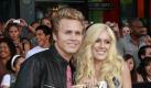 Vor einem Jahr präsentierten Spencer Pratt und Heidi Montag noch gemeinsam Heidis Playboy - jetzt ist es aus. Foto: dpa