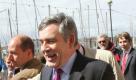 The British Prime Minister Gordon Brown (right) tries to get past the media on his way to his speech on Labour's fight for fairness in Ipswich University Centre, Britain, 03 May 2010. He stressed his commitment to fairness as he tries to gain marginal seats in the last days of the campaign. Three days before the closest election since 1992, polls put the Conservatives ahead of the Liberal Democrats and the Labour Party. EPA/FELIPE TRUEBA +++(c) dpa - Bildfunk+++ Foto: dpa