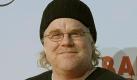 ... übernahm Philip Seymour Hoffman. Er verkörpert Capote während dessen sechsjähriger Recherche für den dokumentarischen Roman Kaltblütig, der noch im Jahr seines Erscheinens zu einem Filmhit werden sollte. Das war für Hoffman auch Capote - der Schauspieler gewann den Oscar als bester Hauptdarsteller. Foto: dpa
