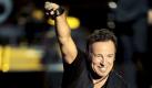 Der Boss ist zurück. Rock-Legende Bruce Springsteen wird mit seiner E-Street-Band im kommenden Jahr auf Tournee gehen. Ab Mitte Mai bis Ende Juli wollen sie durch Europa touren, wie der «Boss» auf seiner Webseite mitteilte. Foto: dpa