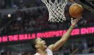 Derrick Rose von den Chicago Bulls auf dem Weg zum Korb: Die Chicago Bulls haben nur mit Mühe einen Fehlstart in die Playoffs der nordamerikanischen Basketball-Profiliga NBA verhindert. Das beste Team der regulären Saison gewann die Auftaktpartie der Erstrundenserie gegen die Indiana Pacers mit 104:99. Foto: dapd