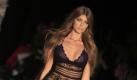 A model wears the fashions of designer Little Joe in Sydney, as part of Australia Fashion Week, Tuesday, May 3, 2011. (AP Photo/Rick Rycroft) Foto: dapd