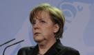 Bundeskanzlerin Angela Merkel (CDU) aeussert sich am Samstag (12.03.11) in Berlin im Bundeskanzleramt nach einem Krisengipfel zur Lage in Japan. Wegen der Atomkatastrophe nach dem Erdbeben in Japan laesst Bundeskanzlerin Angela Merkel auch die deutschen Kernkraftwerke ueberpruefen. Das kuendigte die CDU-Politikerin am Samstagabend nach einem Krisengipfel mit ihren zustaendigen Ministern in Berlin an. (zu dapd-Text) Foto: Clemens Bilan/dapd Foto: dapd