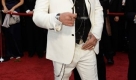 Actor Mickey Rourke, nominated for an Oscar for Best Actor in a Leading Role for his work in The Wrestler, arrives for the 81st Academy Awards Sunday, Feb. 22, 2009, in the Hollywood section of Los Angeles. (AP Photo/Amy Sancetta) Foto: ap