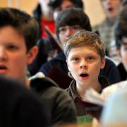 Kinder lernen beim Singen soziale Kompetenzen (Foto)