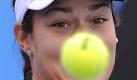 Den Ball im Blick: Die serbische TennisspielerinAna Ivanovic pariert einen Ball von Shenay Perry bei den Australian Open in Melbourne. Foto: ap