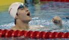 Sun Yang hat bei der Schwimm-WM in Shanghai den am längsten bestehenden Weltrekord im Becken gebrochen. Der 19-jährige Chinese schlug über 1500 Meter Freistil nach 14:34,14 Minuten an und verbesserte damit die einzige Bestmarke, die die Ära der Hightech-Anzüge überstanden hatte. Der bisherige Weltrekordhalter Grant Hackett aus Australien hatte erwartet, dass Sun Yang mit dem Heimpublikum im Rücken die Bestmarke aufstellt. Foto: dpa