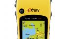 Das Garmin-Einstiegsmodell ist das gnstigste kartentaugliche Gert mit Farbdisplay. Ab rund 150 Euro erhlt man ein Outdoornavi, dass 50 Routen speichern kann. Die eingespeicherte Basiskarte umfasst Europa, Afrika und den Mittleren Osten samt Hauptverbindungswege, Stdte und einer Marine-Datenbank. Fr weitere Karten steht ein Speicher von 24 Megabyte zur Verfgung. Foto: eTrex