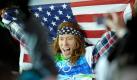 Die fliegende Tomate war ein Hingucker der Spiele - besonders für die Girls. Mit 23 ist der zweimalige Halfpipe-Olympiasieger Shaun White so verrückt wie sein Sport und die kreischenden Fans. Sein Markenzeichen: die rote Lockenpracht. Der Multi-Millionär aus Kalifornien kommt immer lässig daher: Kleider machen Leute, aus Salti werden Siege - und sogar der Nachname passt zum Wintersport. Foto: dpa
