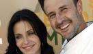 Gerüchte gab es schon länger. Das Schauspielerpaar Courteney Cox und David Arquette hat sich nach 11 Jahren Ehe getrennt. Wie tmz.com meldet, sei die Trennung schon vor Monaten passiert. Allerings würden die Schauspieler nur eine Beziehungspause einlegen. Sie bräuchten erst einmal Zeit, um sich über sich selbst und ihre Ansprüche an die Ehe klar zu werden. Das Paar lernte sich 1996 am Filmset von Scream kennen. Die beiden haben eine 6-jährige Tochter. Foto: ap