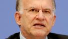 Fürchtet dramatische Folgen für Internet-Nutzer: Bundesdatenschutzbeauftragter Peter Schaar. Foto: Tim Brakemeier Foto: dpa