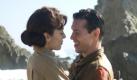 Natürlich ist auch Zeit für die eine oder andere Liebesgeschichte, wie die zwischen John Basilone (Jon Seda) und Lena (Annie Parisse). Insgesamt ist The Pacific aber erfreulich frei von Hollywood-Klischees. Das liegt womöglich auch daran, dass die Serie auf den wahren Geschichten von drei US Marines beruht. Foto: Warner Home Video