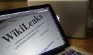 In this photo illustration, a WikiLeaks graphic is displayed on a laptop in a cafe on Wednesday, Dec. 1, 2010, New York. Police ratcheted up the pressure on WikiLeaks founder Julian Assange on Wednesday, asking European officers to arrest him on rape charges as his organization continued to embarrass the Obama adminstration with a stream of leaked diplomatic cables. (AP Photo/Bebeto Matthews) Foto: ap