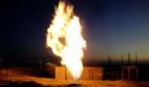 Nach einem Anschlag auf eine Gaspipeline schlagen die Flammen hoch. Die Pipeline bringt Gas von Ägypten in das benachbarte Israel und weiter nach Jordanien. Die Täter hatten ein Feuer gelegt. In Ägypten kommt es immer wieder zu Sabotage-Akten gegen Gaspipelines. Foto: dapd