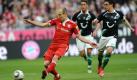Top: Für den höchsten Sieg in dieser Saison sorgte, wie sollte es anders sein, der neue Deutsche Meister. Zum 7:0-Erfolg des FC Bayern München gegen Hannover 96 am 31. Spieltag steuerte Flügelflitzer Arjen Robben (l.) drei Tore bei. Je zweimal trafen Ivica Olic und Thomas Müller. Foto: dpa