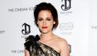 Twilight-Star Kristen Stewart besucht die Premiere ihres neuen Films Welcome To The Rileys in New York. In dem Drama geht es um ein Paar, dessen Beziehung nach dem Tod der Tochter in die Brüche geht, aber von einer jungen Frau in Schwierigkeiten (Stewart) wieder zusammengebracht wird. Foto: dapd