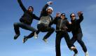 ... setzt auf erfahrene Sänger. Die Band Stanfour von der kleinen Insel Föhr landete bereits einige Hits. Mit For All Lovers oder Wishing You Well  konnten sie in den Charts landen. Mit Sail On soll der Sieg in den Norden geholt werden. Mit welchem Song...

 Foto: dpa