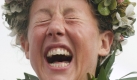 Der Ironman ist Emotion pur: 2008 siegte die Britin Chrissie Wellington mit einer Zeit von 9:06:23 Stunden - und das, obwohl sie zwischendurch eine Reifenpanne hatte. Da war die Erleichterung nach überstandener Tortur umso größer. Foto: dpa