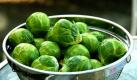 Rosenkohl unterstützt vor allem das Immunsystem und kann dank enthaltener sekundärer Pflanzenstoffe auch das Krebsrisiko senken. Das Gemüse ist außerdem reich an Mineralstoffen und enthält bis zu 150 Milligramm Vitamin C pro 100 Gramm. Foto: news.de