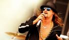 Der amerikanische Sänger Kid Rock hat diese Woche einen großen Auftritt in Nashville, Tennessee. Er war auserkoren worden, die diesjährige Preisverleihung des Country-Music-Senders CMT zu moderieren. Wie es beim US-Magazin Parade im Internet heißt, wollte der 39-Jährige sich zwar auf seine Gastgeberrolle vorbereiten, aber nicht verbiegen. Ich finde jeder sollte er selbst bleiben. Ich glaube nicht, dass ich engagiert worden bin, um im Smoking zu erscheinen und jedes Wort perfekt zu artikulieren. Foto: ddp